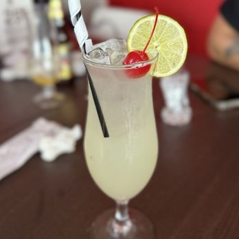 Starlyn Grill & Seafood - Lemonade - Pizza Near Me - Bayamón, Puerto Rico Starlyn Grill & Seafood - Lemonade - Pizza Near Me - Bayamón, Puerto Rico