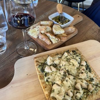 The Audrey - Creamy chicken artichoke flatbread and the bread board! - Wine Bars Near Me - Peoria, Arizona The Audrey - Creamy chicken artichoke flatbread and the bread board! - Wine Bars Near Me - Peoria, Arizona
