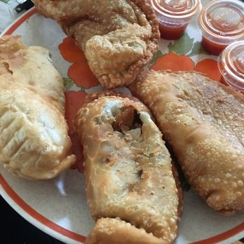Empanada Guy - Empanadas - pork, chicken, beef. came with sauce. - Food Trucks Near Me - Woodbridge Township, New Jersey Empanada Guy - Empanadas - pork, chicken, beef. came with sauce. - Food Trucks Near Me - Woodbridge Township, New Jersey