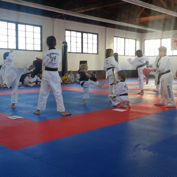 Marshall's Tae Kwon Do & Hapkido - MagicKids kick-a-thon, 2013 - Taekwondo Near Me - Costa Mesa, California Marshall's Tae Kwon Do & Hapkido - MagicKids kick-a-thon, 2013 - Taekwondo Near Me - Costa Mesa, California