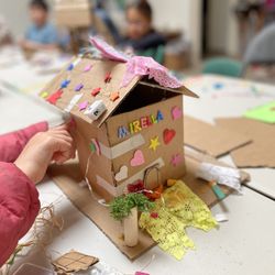 Bunnyhop Creative Academy - Handcrafting a house