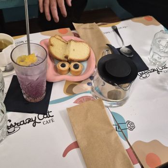 Crazy Cat Café - Cafes Near Me - Milan, Michigan