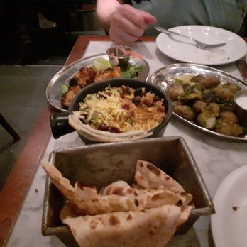 Dishoom - Naan, chicken biryani. - Indian Near Me - London, XGL Dishoom - Naan, chicken biryani. - Indian Near Me - London, XGL