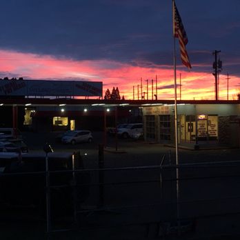 Hyland Auto Sales - What a BEAUTIFUL Sunrise we had this morning here at Hyland Auto Sales! - Auto Loan Providers Near Me - Springfield, Oregon Hyland Auto Sales - What a BEAUTIFUL Sunrise we had this morning here at Hyland Auto Sales! - Auto Loan Providers Near Me - Springfield, Oregon