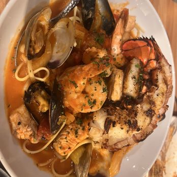 Hook & Anchor - Ciopino with pasta and lobster - Seafood Near Me - Dana Point, California