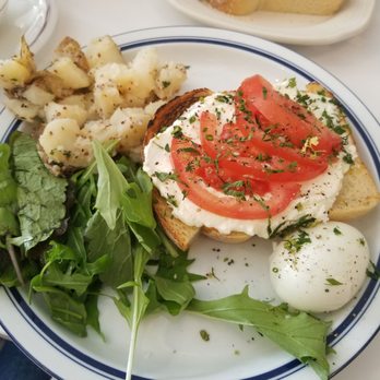Juliet - Leo's - Cafes Near Me - Somerville, Massachusetts