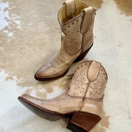 the cute boots I didn't plan on getting!