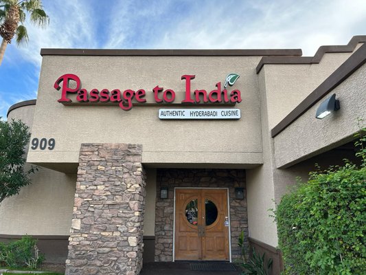 Passage to India, 909 E Elliot Rd, Tempe, AZ 85284, US - MapQuest