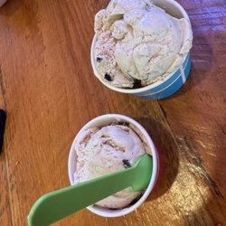The Village of Banner Elk - Ice cream AGAIN at Mint to BE