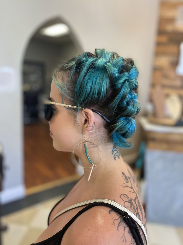 BLOSSOM SALON & SPA Updated September 2024 60 Photos & 26 Reviews 410 N Carson St, Carson