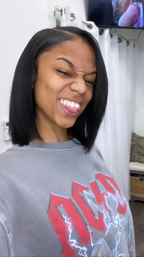 Tahtiana Loves Hair Logo