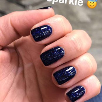 Luxe Beauty Lounge - sparkly holiday nails done by anna :) - Nail Salons Near Me - Brooklyn, New York Luxe Beauty Lounge - sparkly holiday nails done by anna :) - Nail Salons Near Me - Brooklyn, New York