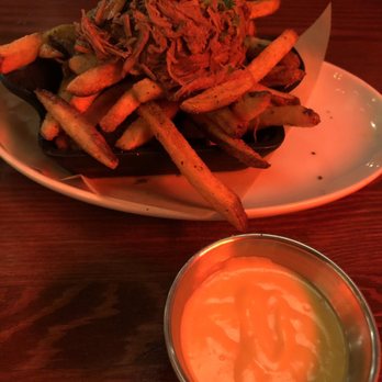 Sharps Roasthouse - This was amazingly delicious  Pulled pork fries with a beautiful cheese sauce - American Near Me - SeaTac, Washington