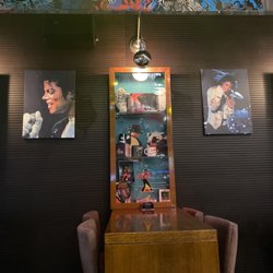 Happy Rock Bar & Grill