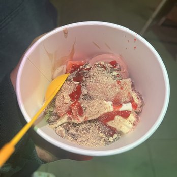 Yogurtland - Ice Cream & Frozen Yogurt Near Me - Valencia, California Yogurtland - Ice Cream & Frozen Yogurt Near Me - Valencia, California