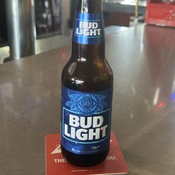 Boston Pizza - Nothing beats stopping by for an ice-cold Bud Light after a busy morning! With familiar faces and amazing service, shout-out to Shalin!