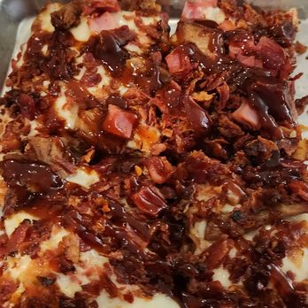 The Shack Tipton - No usual tomato topping for the Detroit style pizza! - Cocktail Bars Near Me - Tipton, Indiana The Shack Tipton - No usual tomato topping for the Detroit style pizza! - Cocktail Bars Near Me - Tipton, Indiana
