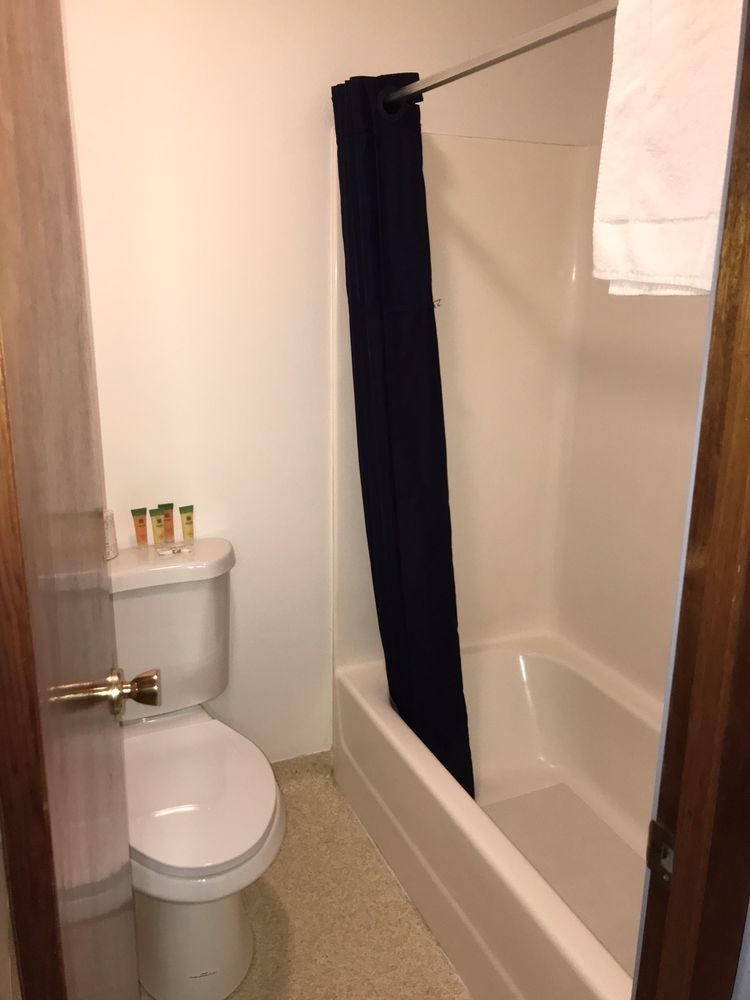 DESCHUTES MOTEL Updated October 2024 10 Photos & 14 Reviews 616