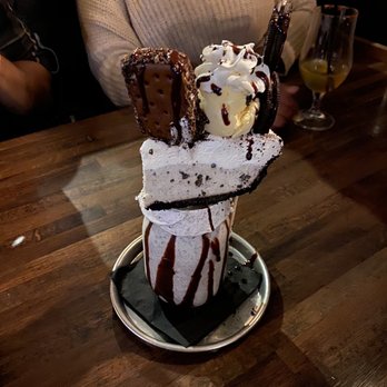 Crusade Burger Bar - Cookies and Cream milkshake! - Burgers Near Me - Yorkville, Illinois