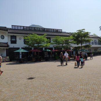 昂坪市集 - No people? Nice - Cultural Center Near Me - Hong Kong, HK