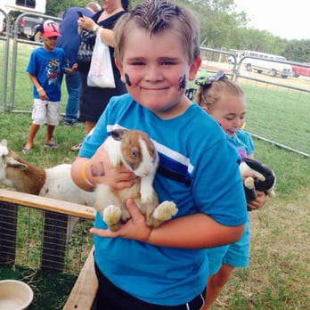 Walnut Creek Academy - Summer palooza....the petting zoo! - Child Care & Day Care Near Me - Mansfield, Texas Walnut Creek Academy - Summer palooza....the petting zoo! - Child Care & Day Care Near Me - Mansfield, Texas