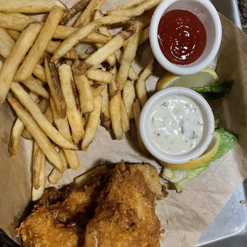 BJ's Restaurant & Brewhouse - BJ's Brewhouse Blonde Fish 'N' Chips - Breweries Near Me - Corpus Christi, Texas BJ's Restaurant & Brewhouse - BJ's Brewhouse Blonde Fish 'N' Chips - Breweries Near Me - Corpus Christi, Texas