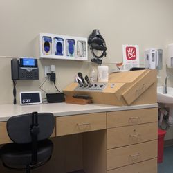 Phoenix Children's Specialty Care - Arrowhead Campus - Interior room