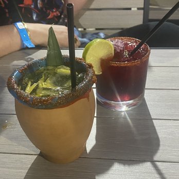 Tostadas - Pineapple mocktail and BlackBerry Jaimaca margarita - Breakfast & Brunch Near Me - San Jose, California Tostadas - Pineapple mocktail and BlackBerry Jaimaca margarita - Breakfast & Brunch Near Me - San Jose, California