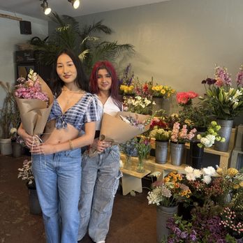 Emilia Flowers - Florists Near Me - Berkeley, California Emilia Flowers - Florists Near Me - Berkeley, California