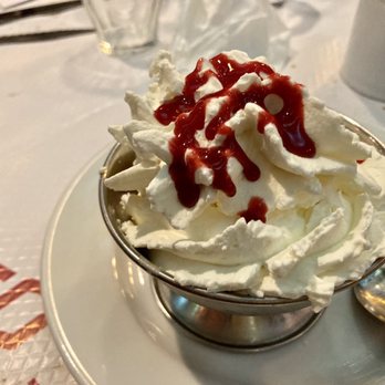 Bouillon Chartier - Peach with ice cream - French Near Me - Paris, 01