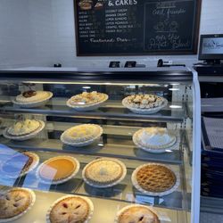 Butter Smith Kitchen & Pies - Pie case