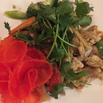 Rose Pho - Lemongrass chili chicken - Vietnamese Near Me - Normandy Park, Washington Rose Pho - Lemongrass chili chicken - Vietnamese Near Me - Normandy Park, Washington