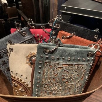 Hotoveli Boutique - The Chic Bag designs - Women's Clothing Near Me - Richland, Washington Hotoveli Boutique - The Chic Bag designs - Women's Clothing Near Me - Richland, Washington