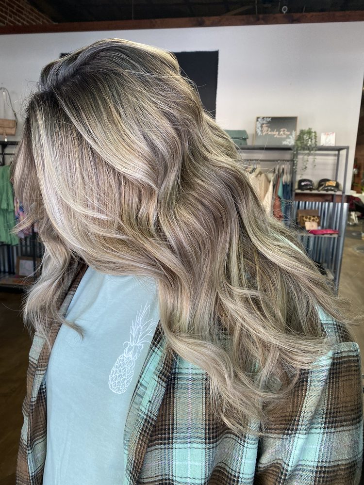 RUST DALTON Updated October 2024 316 S Hamilton St, Dalton,