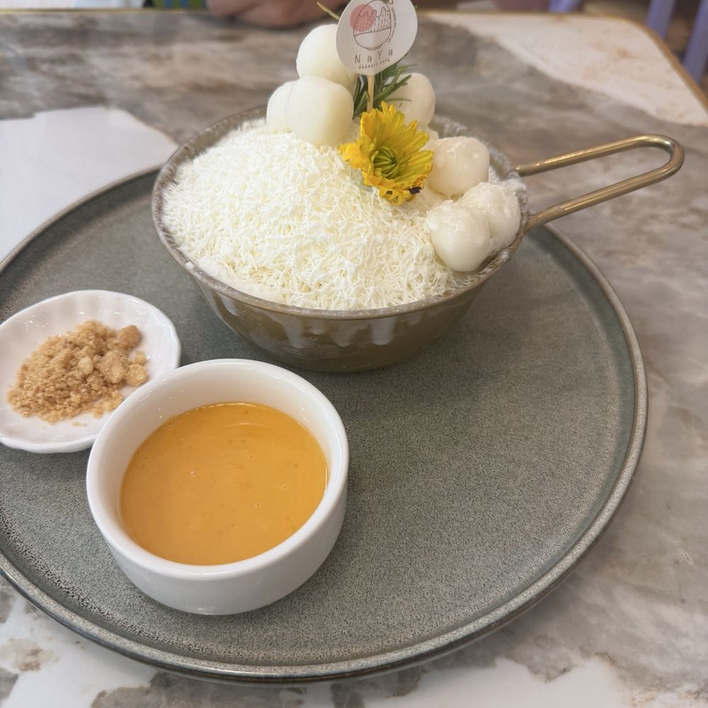 Naya Dessert Cafe - Salted egg yolk bingsu - Cafes Near Me - Davis, California Naya Dessert Cafe - Salted egg yolk bingsu - Cafes Near Me - Davis, California