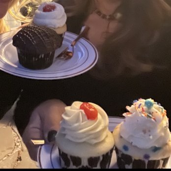 Something Sweet by Maddie Lu - 218 Cupcake Lady for comparison. These wowed the crowd a few days prior. - Desserts Near Me - Coon Rapids, Minnesota Something Sweet by Maddie Lu - 218 Cupcake Lady for comparison. These wowed the crowd a few days prior. - Desserts Near Me - Coon Rapids, Minnesota