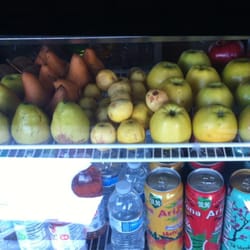 Tacos El Güero - Fruit ready to be squeezed for fresh juice!