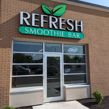 Refresh Cafe and Smoothie Bar - front entrance - Juice Bars & Smoothies Near Me - Rochester, New York