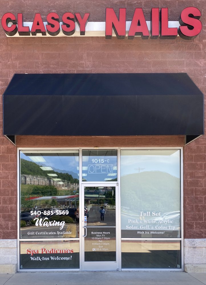 CLASSY NAILS Updated May 2024 19 Photos & 33 Reviews 1015