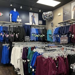 Uniform Advantage