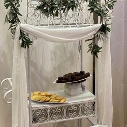 The Long Hall - Decoration they provided