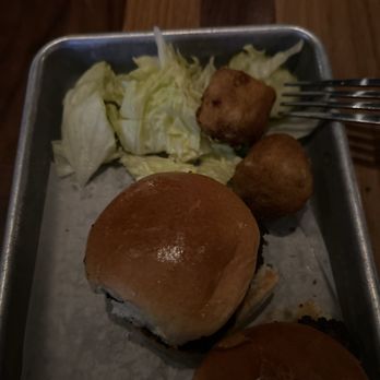 BJ's Restaurant & Brewhouse - Breweries Near Me - Lutz, Florida