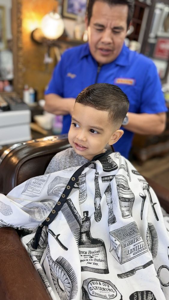 World Class Barber Shop Logo