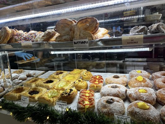 De Lucia Bakery Buon Pane Italiano by null
