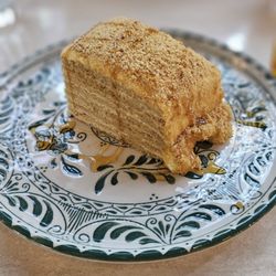 Medovik cake