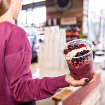 Emerald City Smoothie - Juice Bars & Smoothies Near Me - Maple Valley, Washington