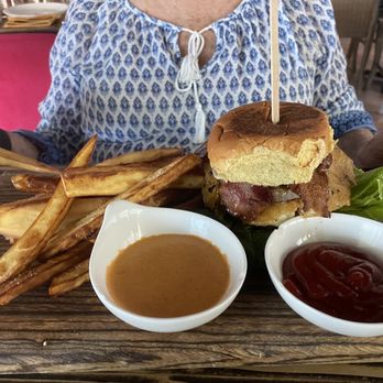 Chula Artisan Eatery - Hamburger with sweet potato fries - Breakfast & Brunch Near Me - La Quinta, California Chula Artisan Eatery - Hamburger with sweet potato fries - Breakfast & Brunch Near Me - La Quinta, California