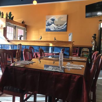 Fuji San - Inside seating - Thai Near Me - Cockeysville, Maryland