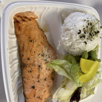 Bento & Curry - Salmon Shioyaki - Japanese Curry Near Me - Pearl City, Hawaii