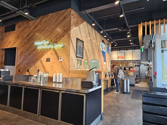 Shake Shack Thayer Street by null